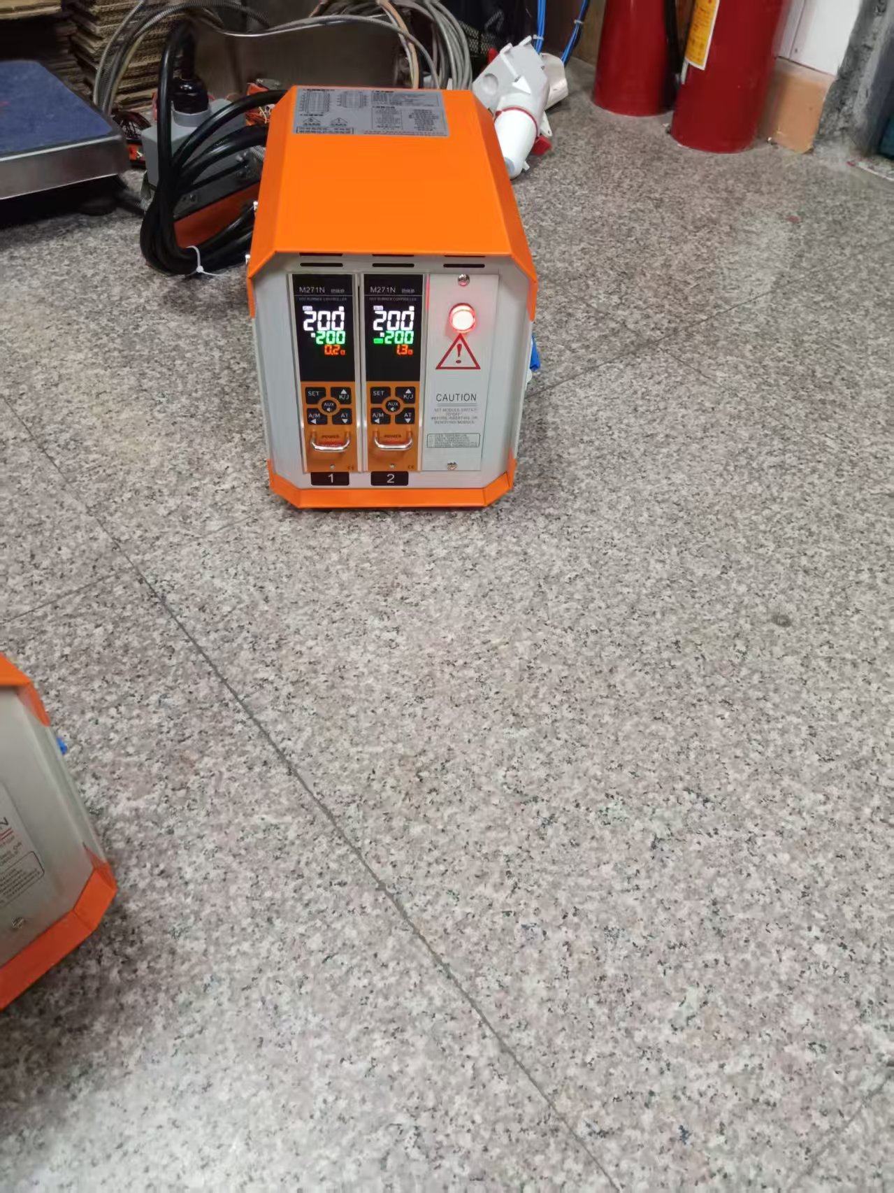 深圳温控箱